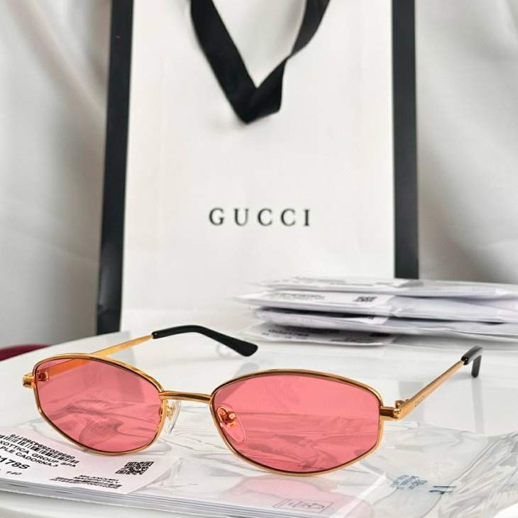 Picture of Gucci Sunglasses _SKUfw79479326fw
